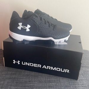 Brand new Under Armour Cleats
